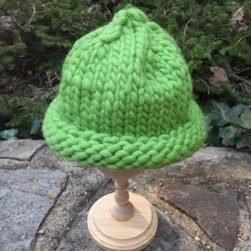 hand knit green wool hat child size